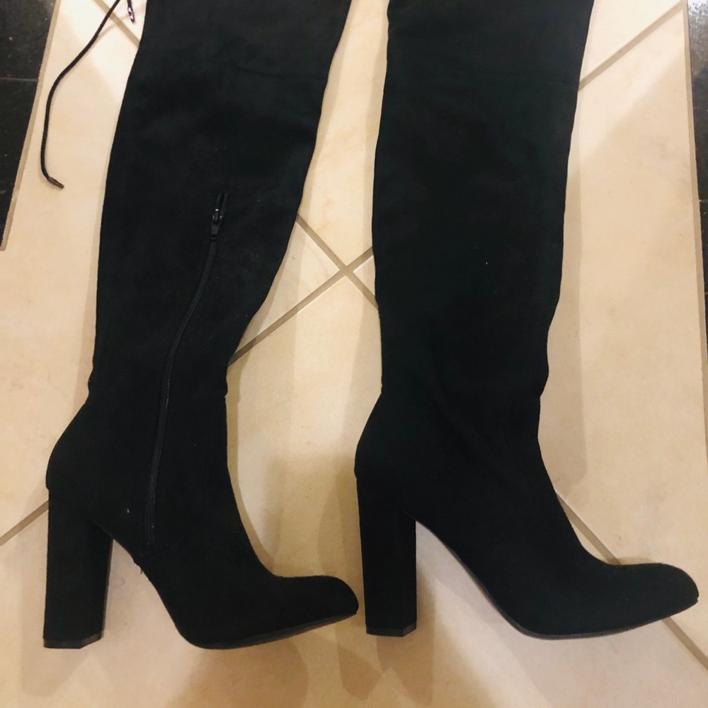 Boots - Picture 2 of 3